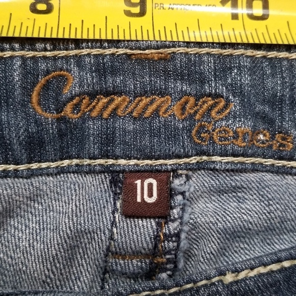 Jeans - Picture 2 of 5